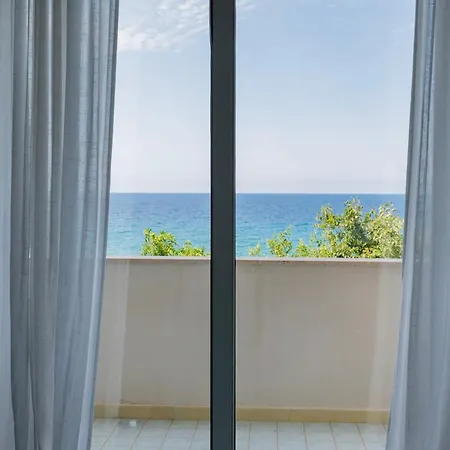 Riviera Szálloda 3*